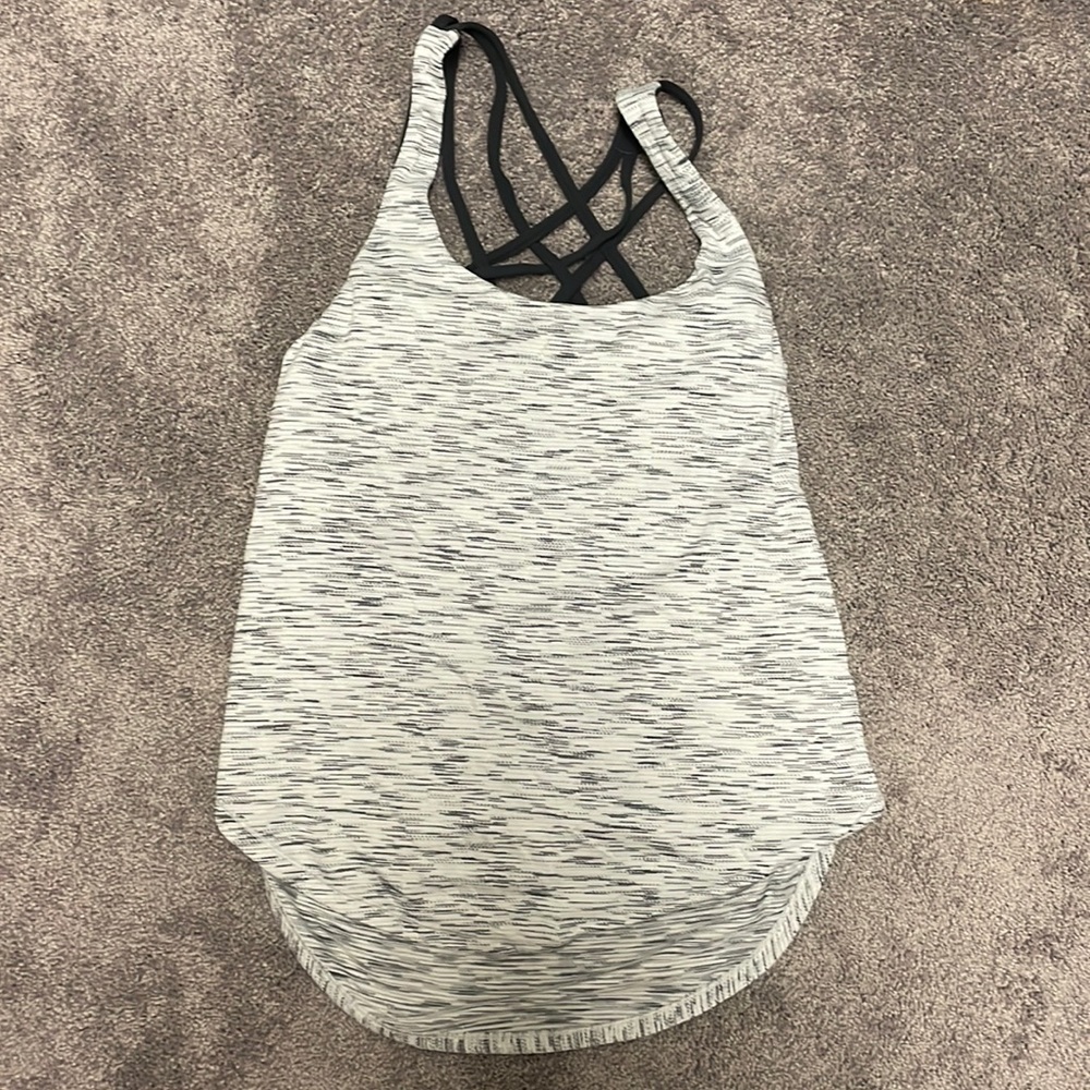 Lululemon top